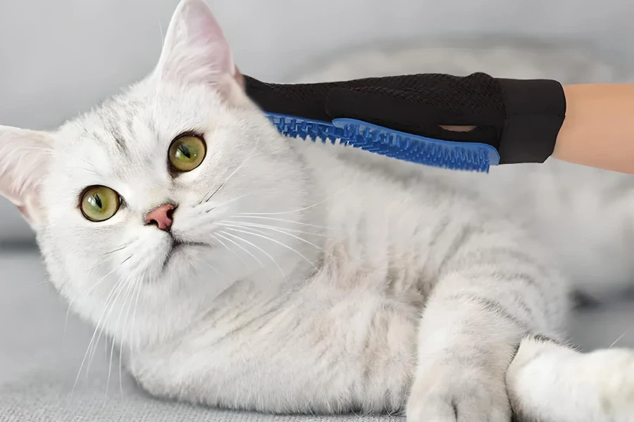 Pet Massage and Grooming Glove